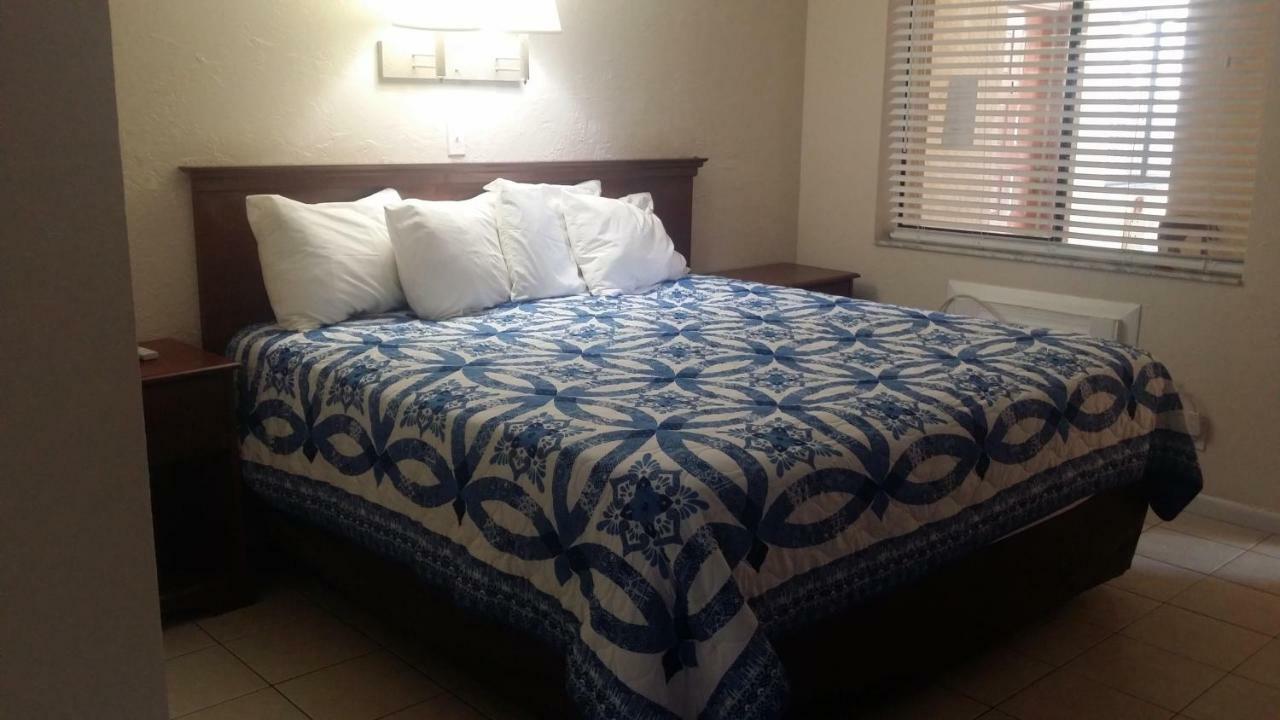 Lake Side Lodge Lake Worth Beach Eksteriør bilde
